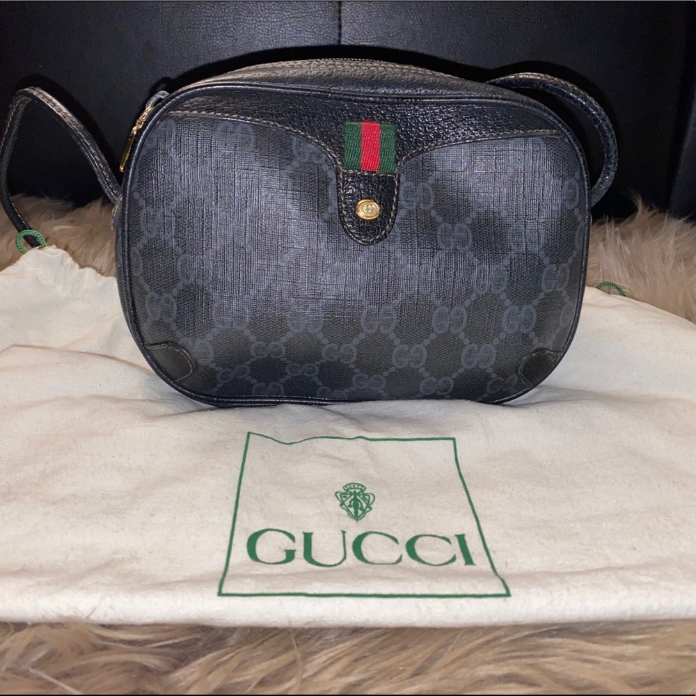 SOLD!!!!! ❤️ AUTHENTIC GUCCI PURSE
